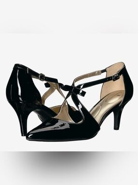 Bandolino Black Patent Leather Zeffer T-Strap Pointed Toe Mid Heels